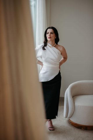 Dra. Lhuana Delmondes transforma autoestima através de uma estética inteligente e humanizada Dra. Lhuana Delmondes transforma autoestima através de uma estética inteligente e humanizada