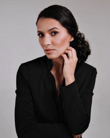 Hildecácia Oliveira: uma trajetória de coragem, aprendizado e transformação Hildecácia Oliveira: uma trajetória de coragem, aprendizado e transformação