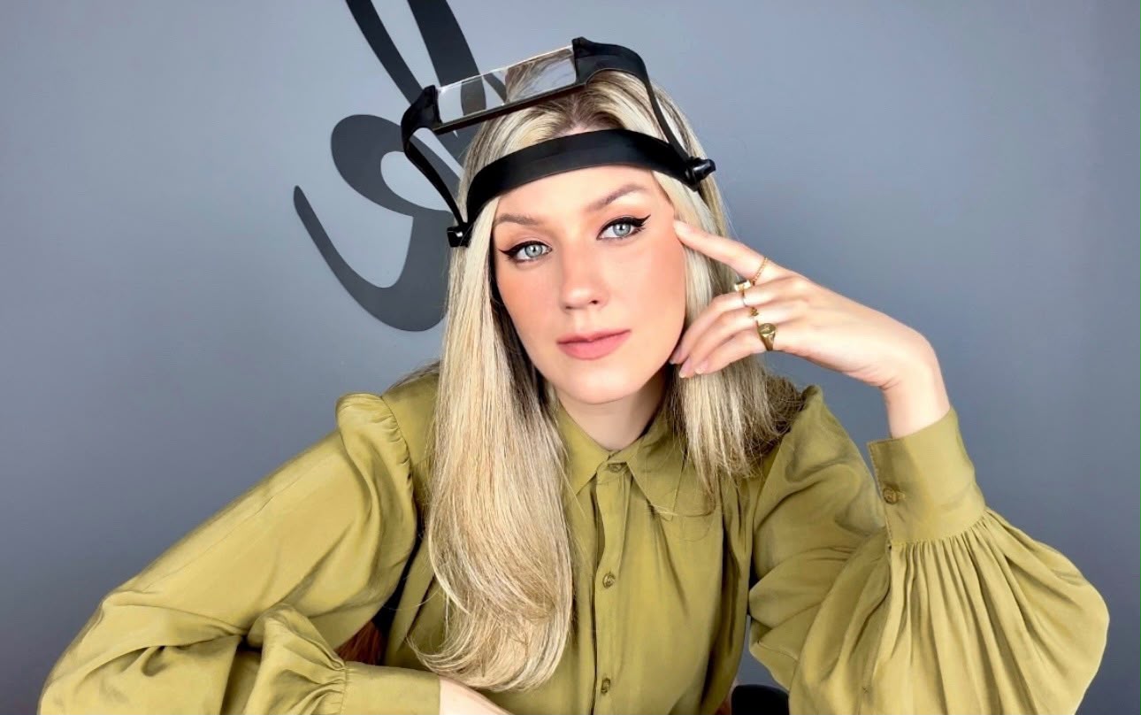 Caroline Komka: da arte à joalheria, uma trajetória lapidada pela criação