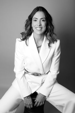 Dra. Alessandra Stanquini: precisão que valoriza a naturalidade